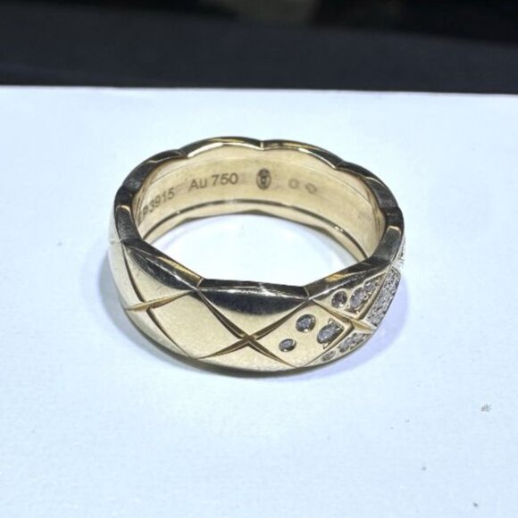 CHANEL Coco Crush Ring - 18k Yellow Gold With Diamonds - Size 6.5 - Picture 5 of 7